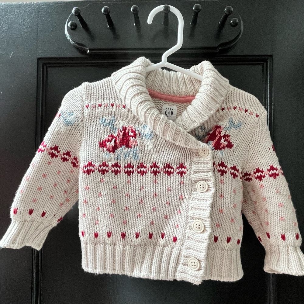 GAP Knit Sweater